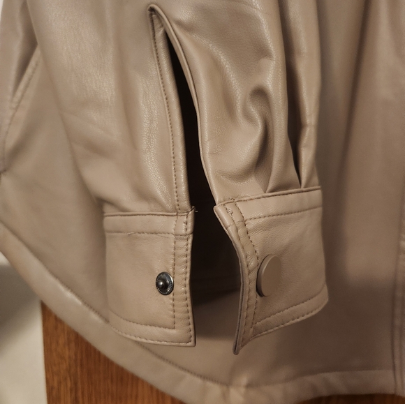 Lane Bryant Fauz Leather Shacket Sz 22/24 - Picture 3 of 5